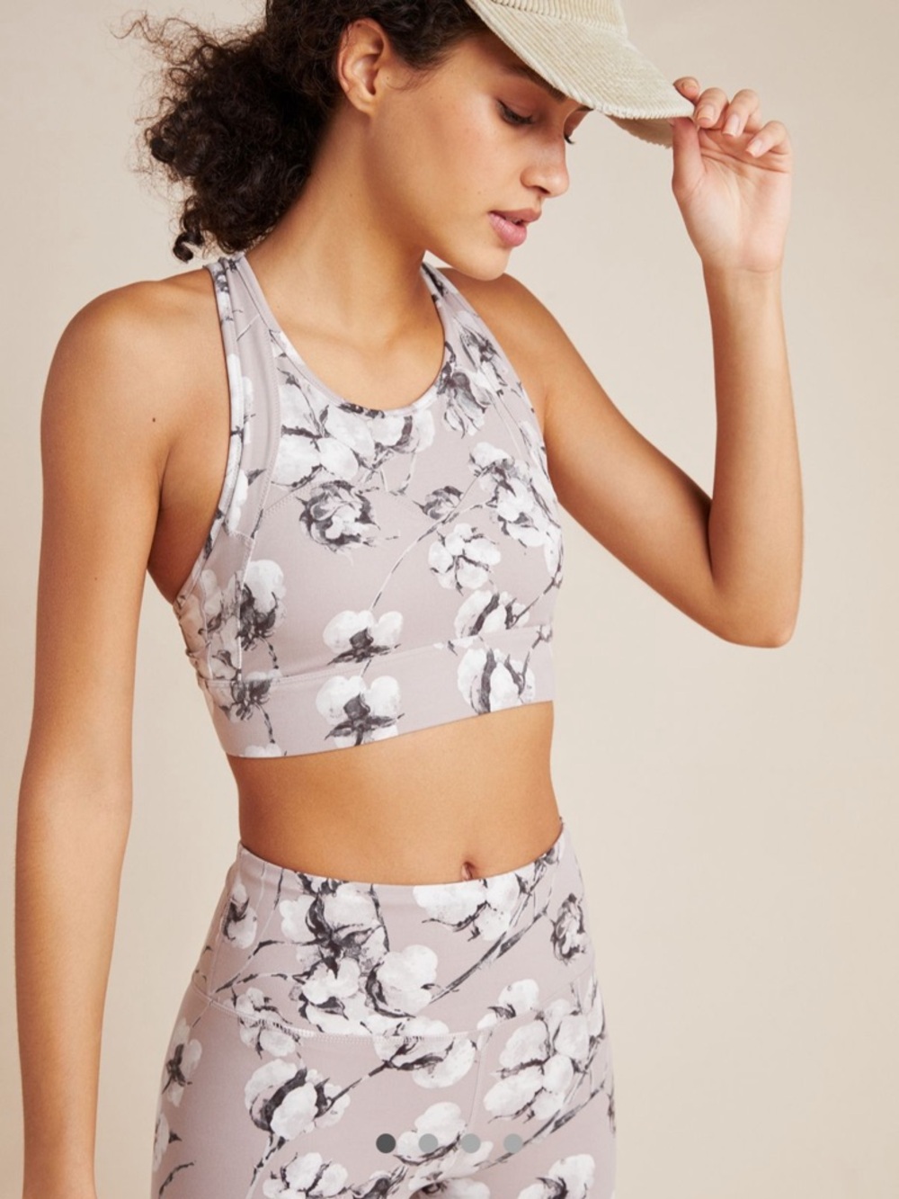 VARLEY Basset Sports Bra in Rose size Medium‎
